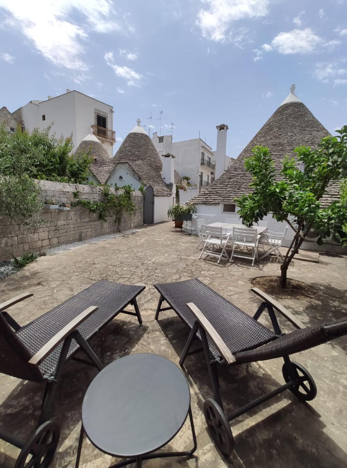 Вілла Trullo Al Vicoletto Al Civico 10, Civico 8, Civico 7 Альберобелло Екстер'єр фото